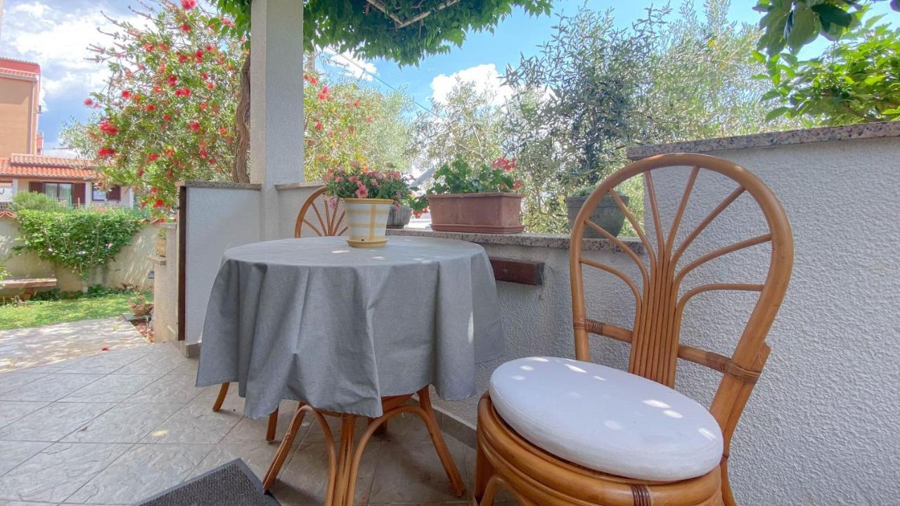 Giuli Apartment Novigrad Istria Exterior foto